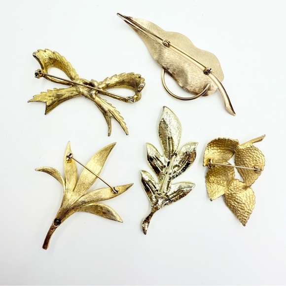 Vintage Gold Tone Leaves Flower Bow Tie Brooches Lot - Picture 8 of 8